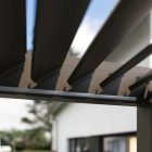 SUN DELUX PRO 4x8 m antracit elektromos bioklimatikus pergola – prémium alumínium árnyékoló LED-világítással és motoros lamellákkal